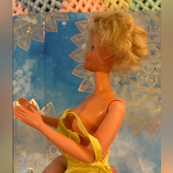 B1G2 - 1978 Pretty Changes Barbie Vintage TLC - Buy 1, Get 2 FREE - Picture 6 of 8